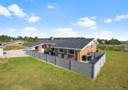 Poolhaus für 8 Personen, Sauna, Whirlpool, 1 Hund erlaubt