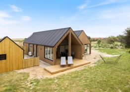 Moderne sommerhus med udespa i Vestjylland