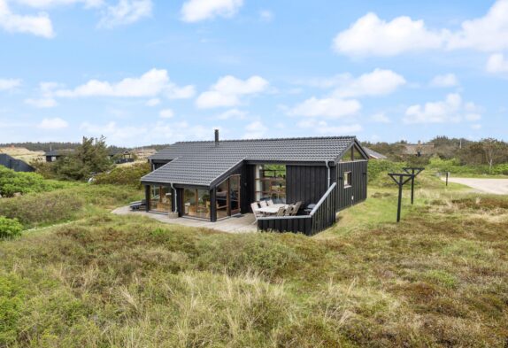 Dejligt sommerhus med sauna i Klegod