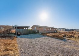 Strandnært sommerhus i Klegod med brændeovn og sauna. Kat. nr.:  H5484, Fladsbjergvej 278;