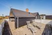 Hus på lyngklædt grund med lukket terrasse og carport (billede 19)