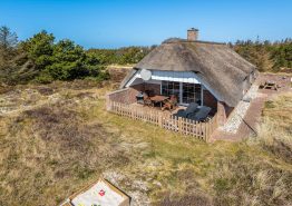 Gemütliches, renoviertes Sommerhaus mit geschützter Terrasse