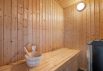 Stråtækt, hyggeligt feriehus med spa, sauna og en god lukket terrasse (billede 12)