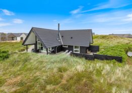 Kvalitetshus på skøn naturgrund med god terrasse