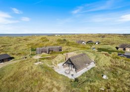 Gemütliches, strandnahes Ferienhaus in Klegod mit Meerblick