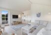 Lyst og indbydende sommerhus med dejlig terrasse i Houvig (billede 5)