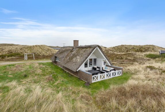 Klassisches Ferienhaus in Houvig, 250 m zum Strand, 1 Hund