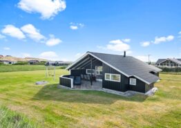 Hyggeligt sommerhus med spa og brændeovn. Kat. nr.:  J6281, Klægdalen 20;