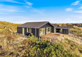 Modernes Ferienhaus nah am Strand mit Außenwhirlpool. Kat. nr.:  J6325, Regnspovedalen 54