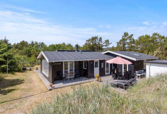 Ferienhaus auf grossem Grundstück