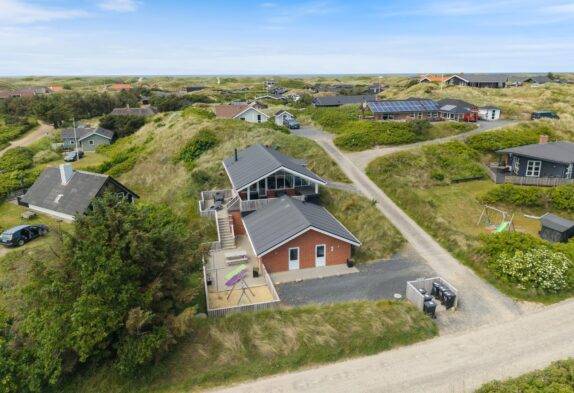 Großartiges helles  Ferienhaus mit Sauna und Aktivitätsraum