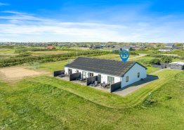 Ferienwohnung im modernem Stil mit Volleyball- und Fußballfeld