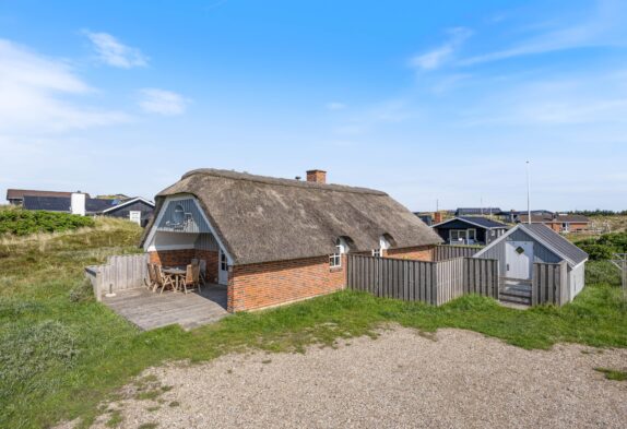 Sehr schönes Ferienhaus, 400 Meter vom Strand