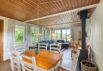 Charmerende træsommerhus i Houvig nær strand (billede 12)