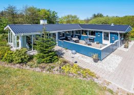 Hyggeligt og fint feriehus med brændeovn på Lodbjerg Hede