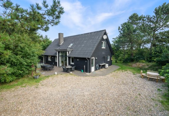 Schönes Ferienhaus mit Whirlpool, Sauna und viel Platz