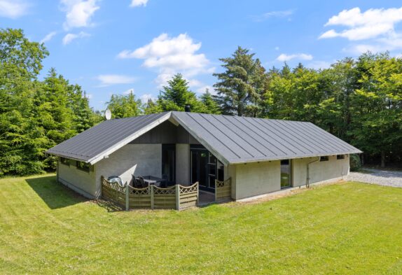 Skønt feriehus med spa og sauna i fredfyldte omgivelser