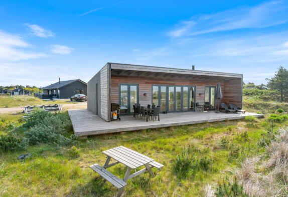 Schönes Haus mit Whirlpool, Sauna und Hund erlaubt – nah am Meer, der Golfanlage und dem Angelsee