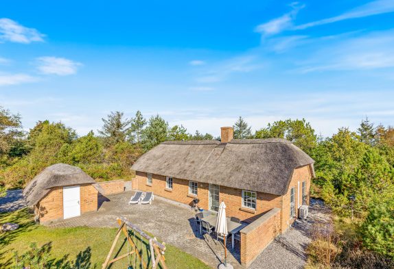 Gemütliches Ferienhaus mit Sauna und Whirlpool in ruhiger Lage