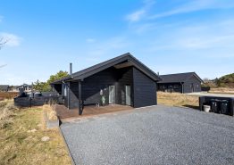 Lyst sommerhus fra 2021 med sauna og vildmarksbad