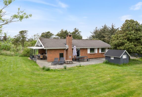 Familienfreundliches Sommerhaus, überdachter Terrasse und Kamin