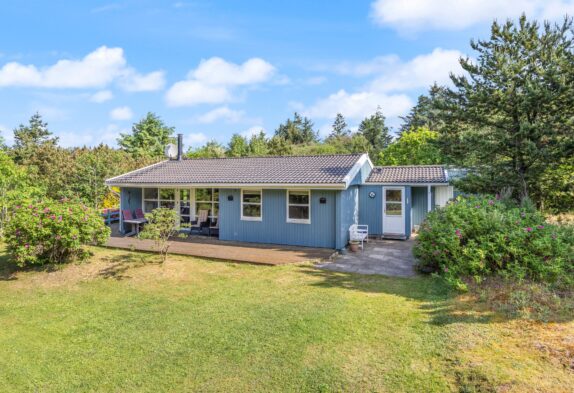 Gemütliches Ferienhaus in Lodbjerg Hede mit Whirlpool & Sauna