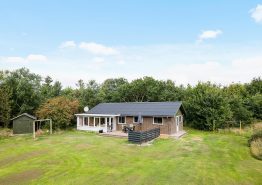 Charmerende sommerhus i Lodbjerg Hede med hyggelig udestue