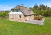 Hyggeligt stråtækt sommerhus på stor, ugeneret naturgrund (billede 20)