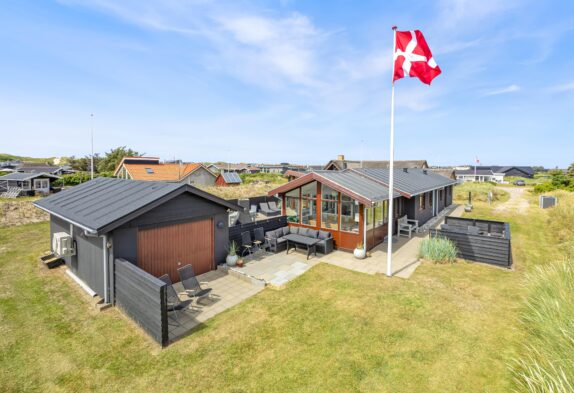 Sommerhus i Søndervig med udestue og aktivitetsrum