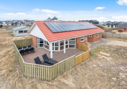 Gemütliches Ferienhaus mitten in Sondervig – 150 m zum Strand