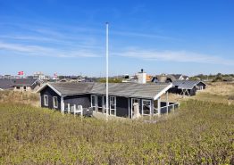 Strandnahes Ferienhaus in toller Lage mit Kamin. Kat. nr.:  i6170, Plantagevej 41;