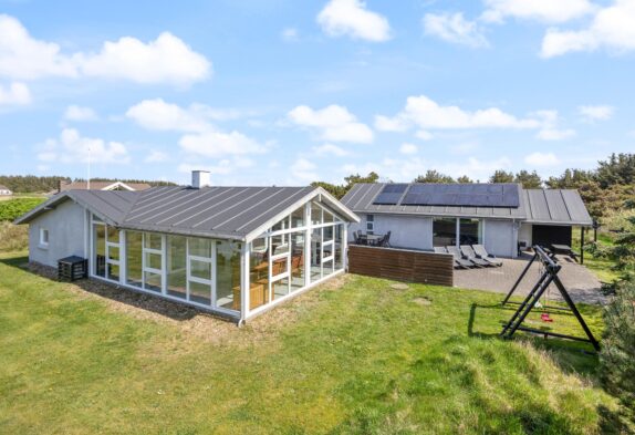 Ferienhaus mit tollem Pool im separatem Anbau