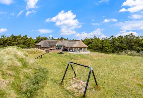 14 personers poolhus med energirigtig varmepumpe