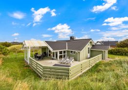 Klassisches Ferienhaus mit Kamin und Sauna