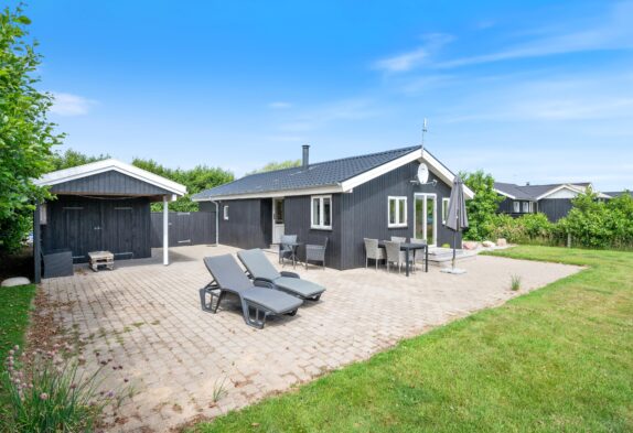 Gemütliches Ferienhaus auf Rasengrundstück mit Kamin