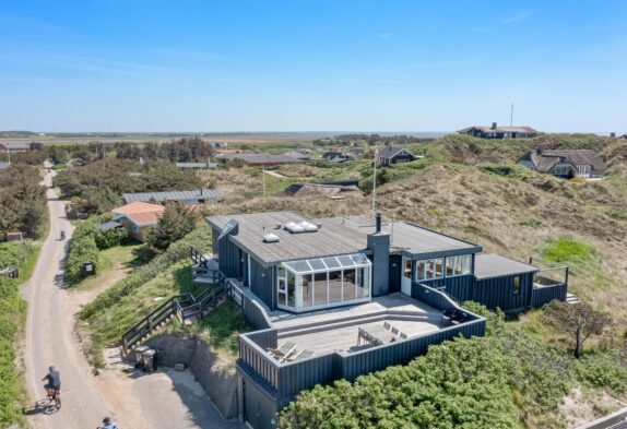 Großes Ferienhaus in Dünenlage mit Sonnendeck