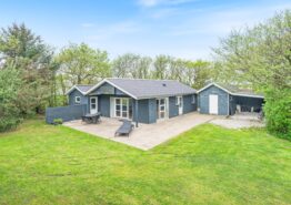 Dejligt sommerhus beliggende i Søndervig. Kat. nr.:  i6375, Fyrrekrat 16;