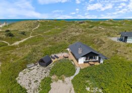 Freundliches Ferienhaus nah am Strand mit Außensauna