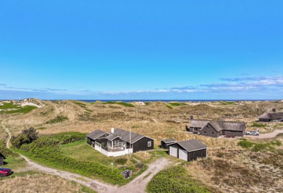 Lyst og lækkert sommerhus med fantastisk beliggenhed