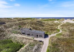 Strandnahes Ferienhaus mit Sauna, Whirlpool und Badetonne