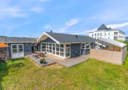 Gemütliches Ferienhaus,  200 m zum Strand für 4 Personen