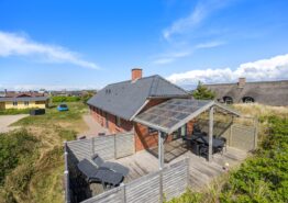 Feriehus i gåafstand fra stranden og Søndervigs centrum