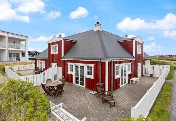 Strandnahe zentrale Ferienwohnung mit Sauna und Whirlpool