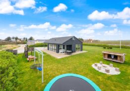 Moderne feriehus med sauna i Søndervig