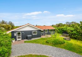 Gemütliches Ferienhaus mit Sauna und 500m zum Strand