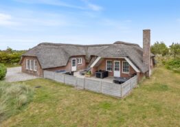 Großes Ferienhaus für 10 Personen mit Pool, Spa und Sauna