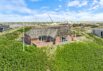 Poolhus med aktivitetsrum og wellness kun 150m fra havet (billede 1)