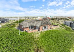 Schönes Ferienhaus mit Pool und Aktivitätsraum