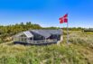 Smukt feriehus med overdækket terrasse og sauna (billede 1)