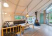 Hyggeligt træsommerhus i Søndervig med sauna og spabad (billede 2)